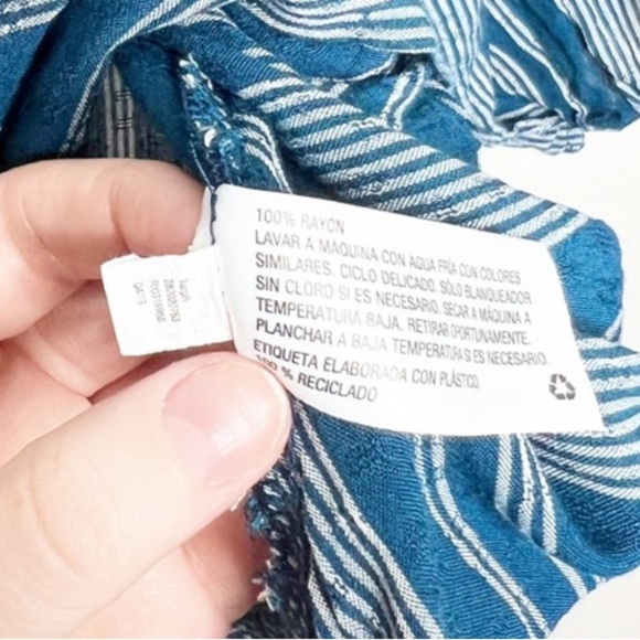 Xhilaration Blue White Stripe Wrap Tie Front Cropped Blouse Women's - Picture 16 of 16